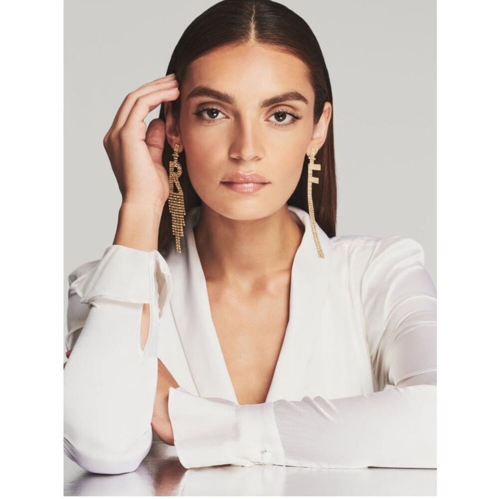 Retrofête Crystal Alphabet U Fringe Drop Earring Gold - Picture 2 of 4